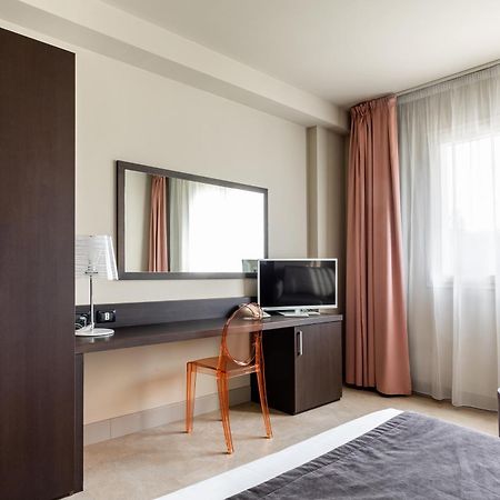 Anusca Palace Hotel カステル・サン・ピエトロ・テルメ エクステリア 写真