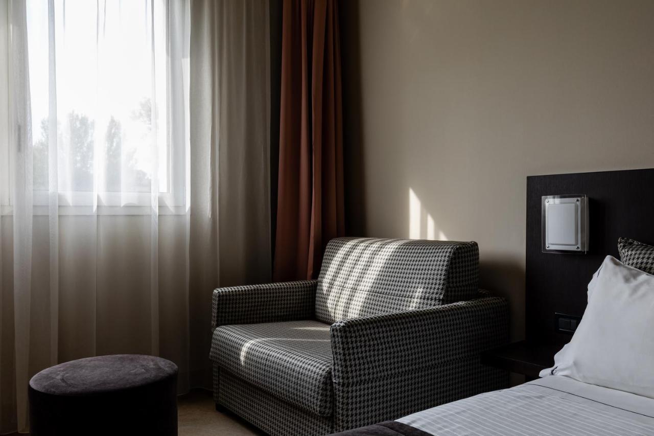 Anusca Palace Hotel カステル・サン・ピエトロ・テルメ エクステリア 写真