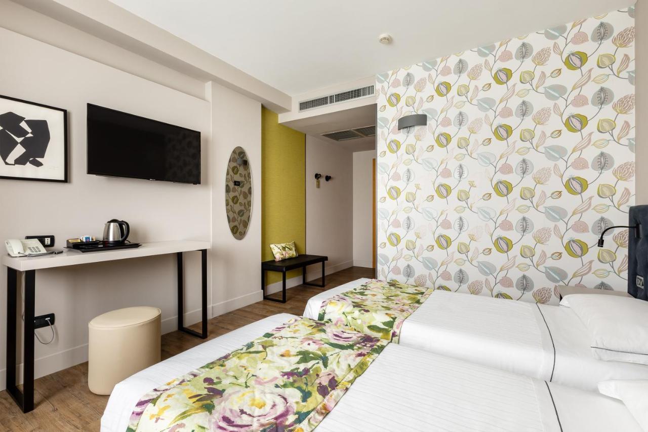 Anusca Palace Hotel カステル・サン・ピエトロ・テルメ エクステリア 写真