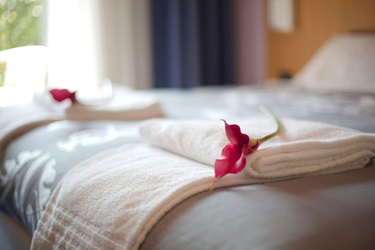 Anusca Palace Hotel カステル・サン・ピエトロ・テルメ エクステリア 写真
